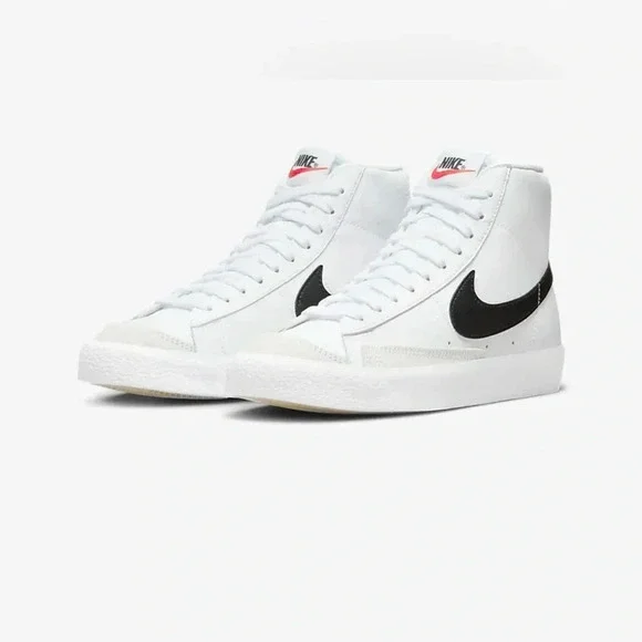 Nike Blazer Mid '77 size 5.5 - Picture 1 of 9